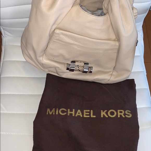 MICHAEL KORS TONNE LG SHOULDER TOTE - Picture 7 of 8